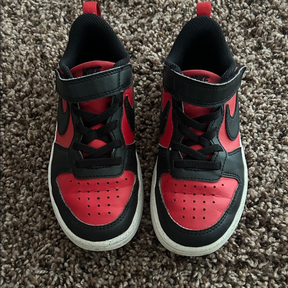 Nike Kids Black and Red Sneakers